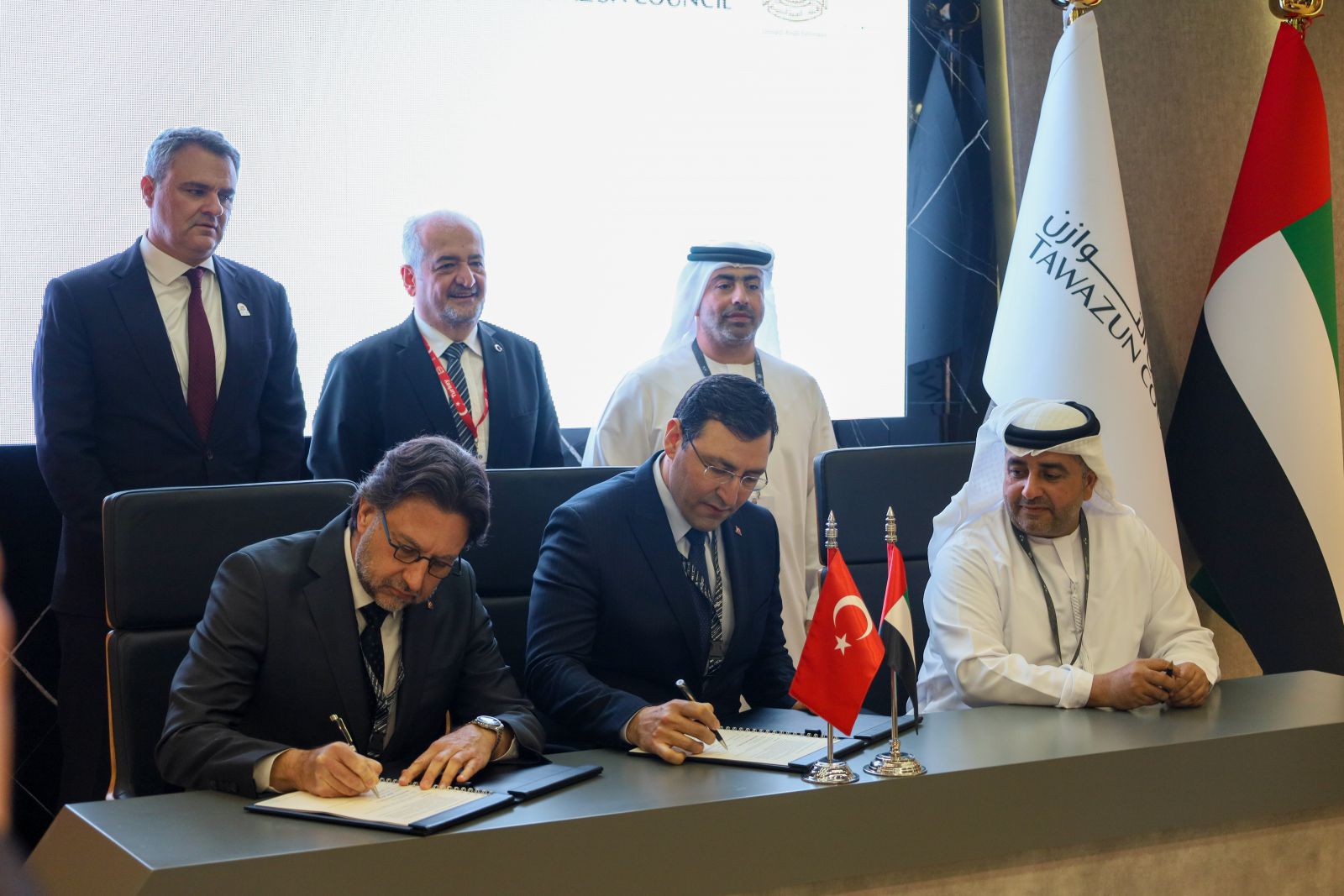 مجلس التوازن و”روكيتسان” التركية يوقعان اتفاقية للتطوير المشترك لأنظمة وتقنيات الصواريخ المتقدمة